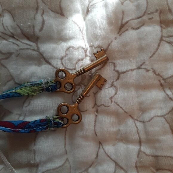 ✨HOST PICK✨ ZARA Blue and Pink Paisley Sheer Flowy Ruffle Top - Size Small - Picture 7 of 9